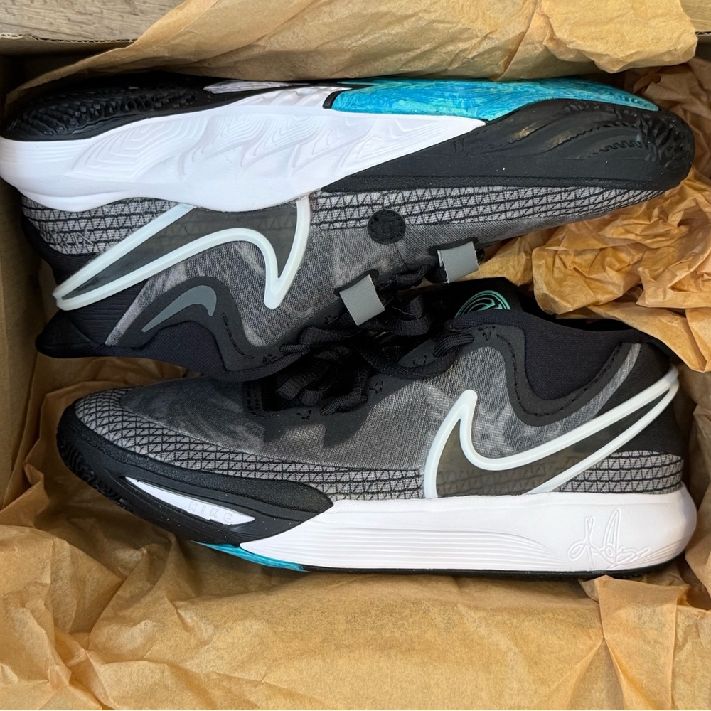 Nike kyrie 8 go 5y boys new